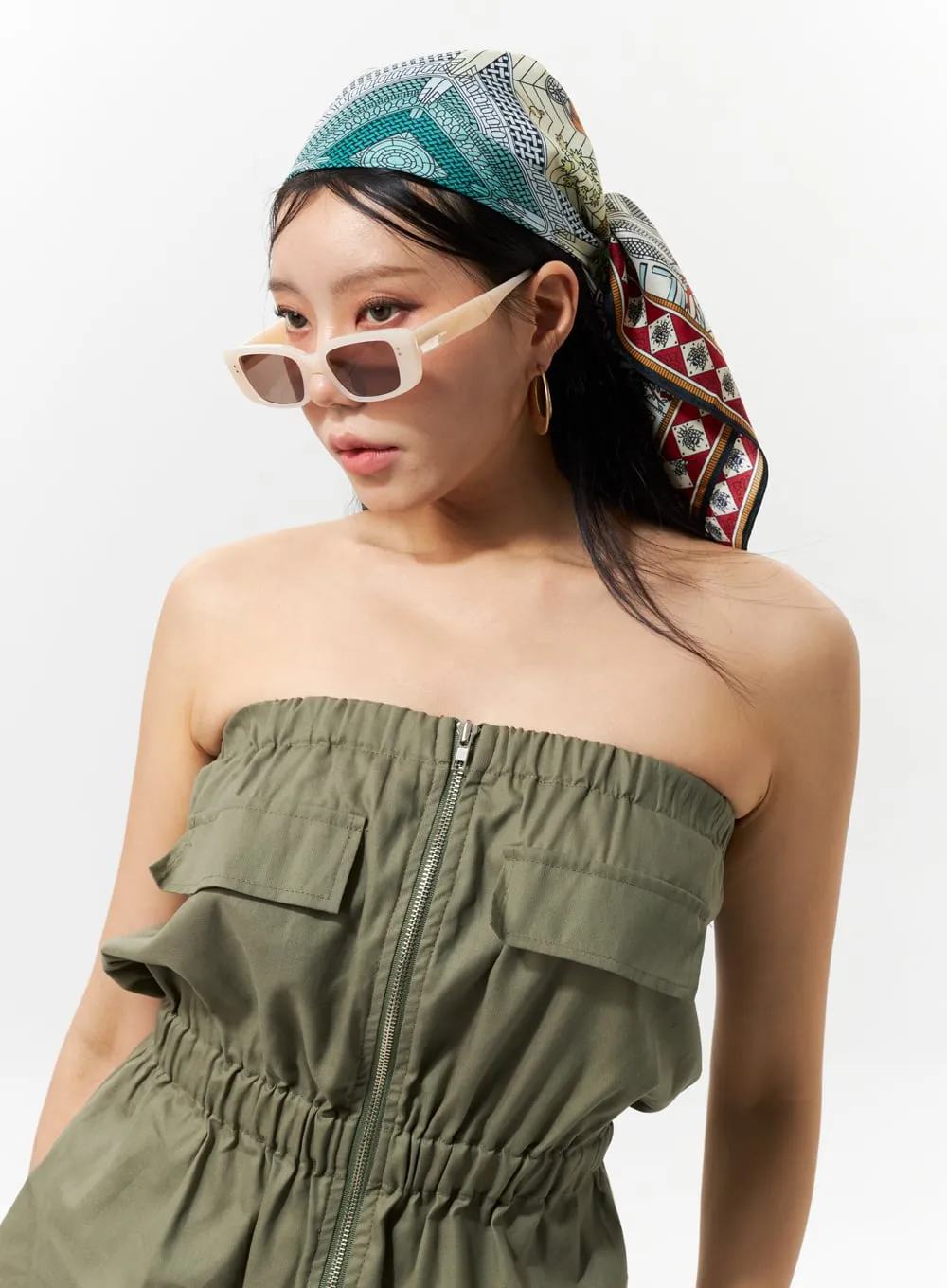 Zip-Up Sleeveless Top IU322