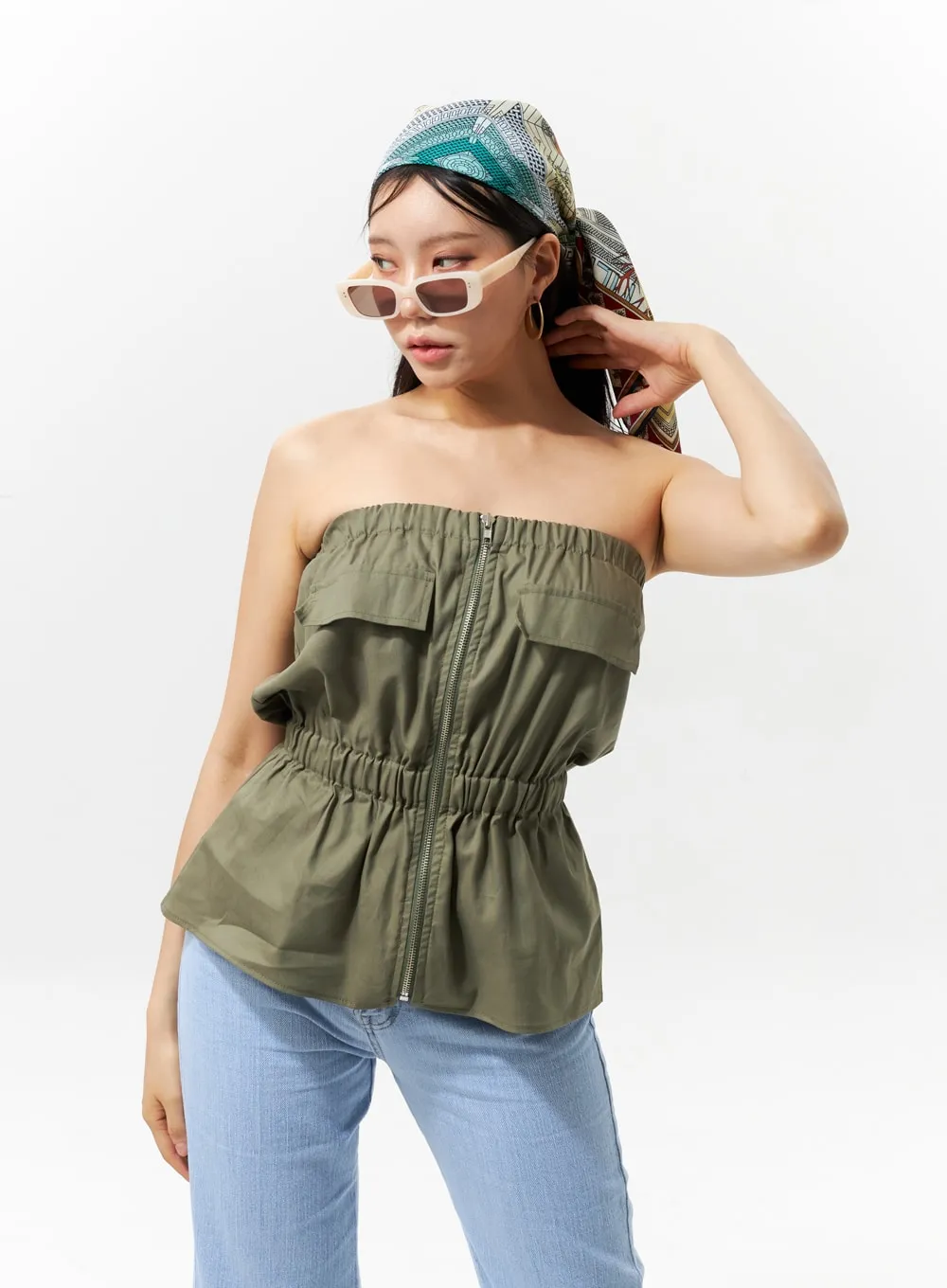 Zip-Up Sleeveless Top IU322